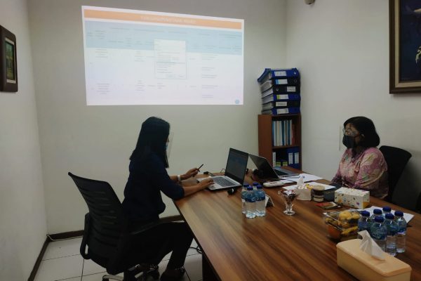 CRMO : Kamis, 12 November 2020 Uji Presentasi CRMO B’152 di Gd. Biru Lt. 4 dengan Asesor Ibu Rinanti