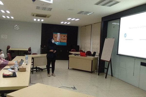Uji Presentasi ANAMROT CRMO B’165 Jumat, 5 Februari 2021, Ruang A 201 Gd. Bina PPM. Penguji Ibu Rinanti Agnes