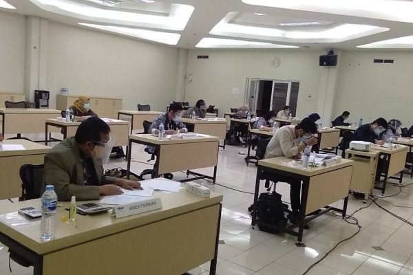 Uji Tertulis ANAMROT CRMO B’165 Jumat, 5 Februari 2021 Ruang A202 Gd. Bina PPM Manajemen, Jakarta2