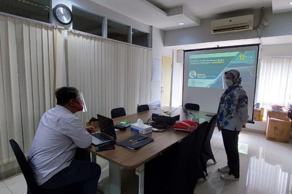 Selasa, 02 November 2021. Uji Presentasi CRMO B’ 214 PT.  PLN (Persero) Puslitbang Ketenagalistrikan dg Asesi Ibu Marisa Nugrahani Hargita dan Asesor Bapak Aditya Alfa Kusuma di Ruang Rapat Admum Gedung 1 lt. 2