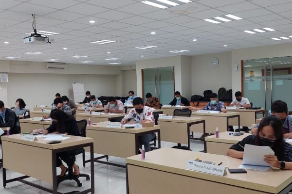 Jumat, 01 April 2022. Uji Tertulis CRMO B’235 di Ruang A400 Gedung Bina PPM Manajemen