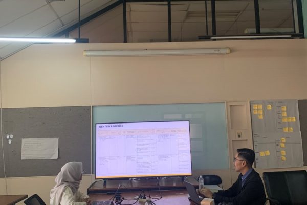 Kamis, 2 Juli 2026. Uji Presentasi CROP B’57 Bappenas, Asesor Bapak M. Idham Sabili dan Asesi Ibu Dwita Widyaningsih Ruang Working Studio lt.6 Kampus ITB