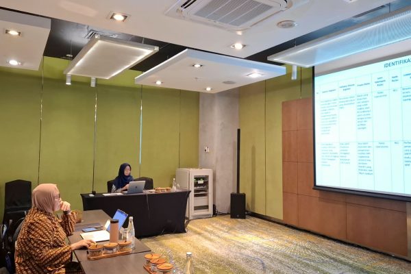 Jum’at, 11 September 2026. Uji Presentasi CROP B-63 Asesor Ibu Bea Rejeki dan Asesi Ibu Adzani Fawzia di Ruang Hamilton L Pullman Hotel.